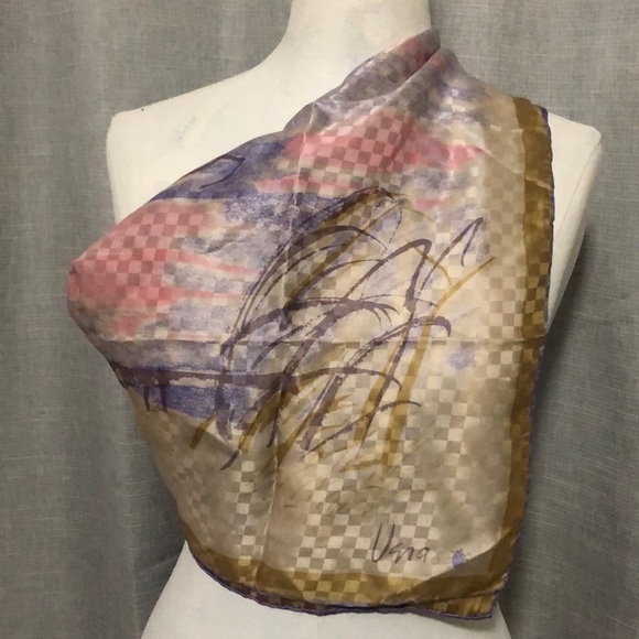 Vintage Vera Scarf-Silk-25x25 - Picture 3 of 17